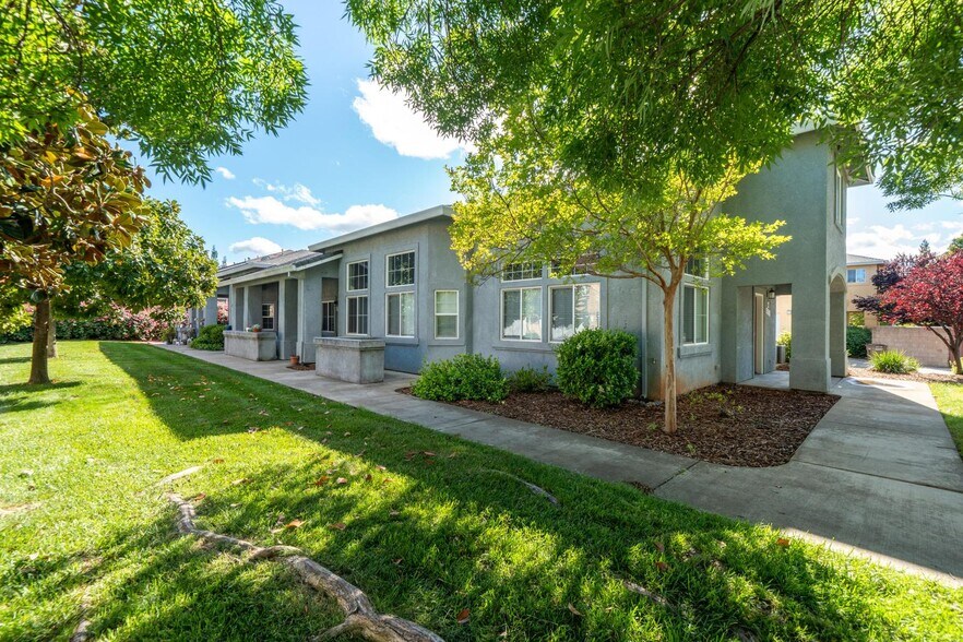 More Photos Of 1281 Heavenly Oak Ln, Redding Multifamily For Sale
