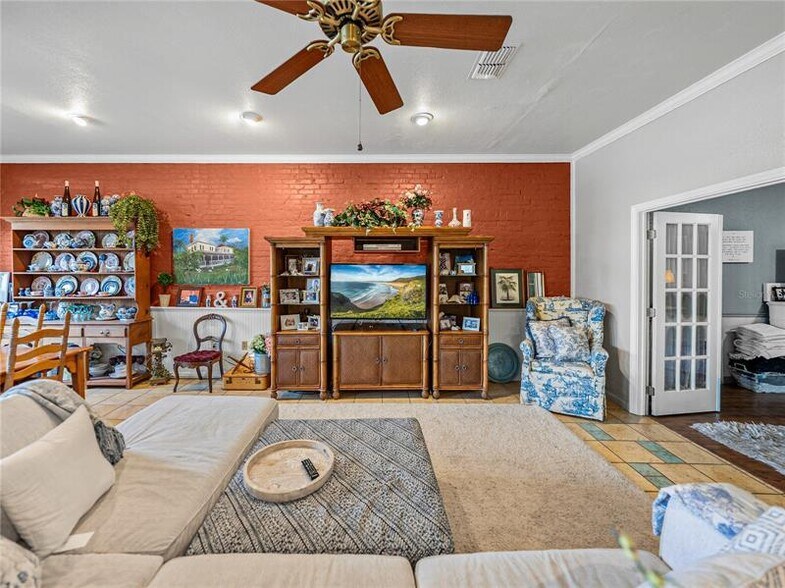 More Photos Of 135 S Central Ave, Bartow Storefront Retail Residential For Sale