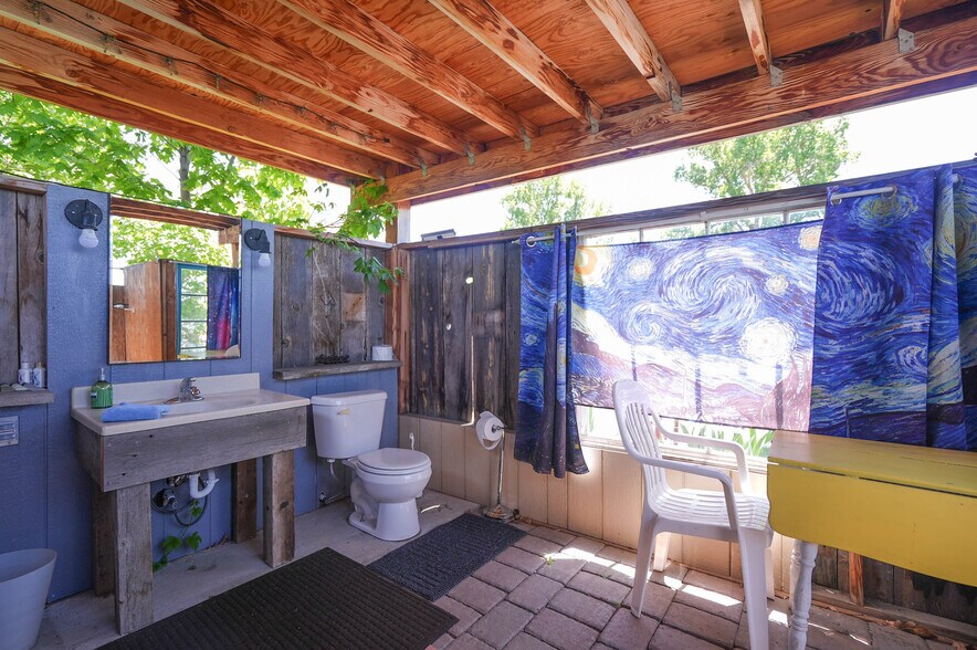More Photos Of 15682 Highway 395, Lakeview Land For Sale