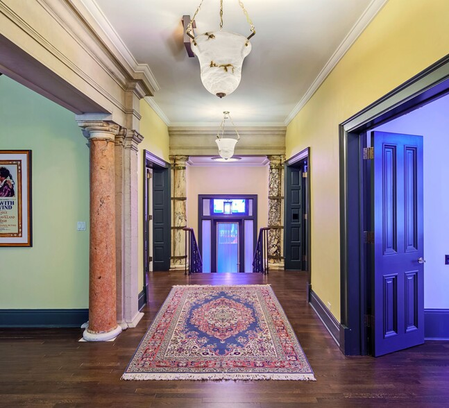 More Photos Of 660 N Rush St, Chicago Office Residential For Sale