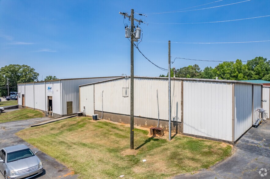 More Photos Of 173-245 Kilgore Rd, Carrollton Unknown For Lease