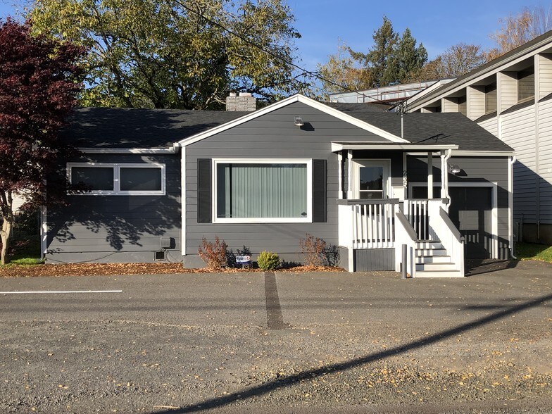 Primary Photo Of 235 Salem Heights Ave SE, Salem Medical For Sale