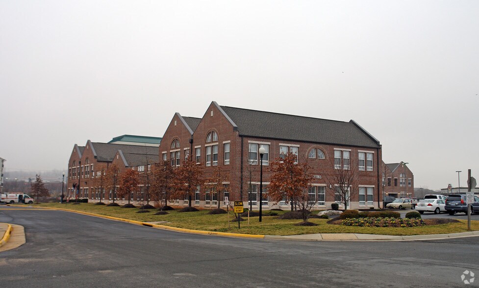 More Photos Of 21165 Whitfield Pl, Sterling Medical For Lease