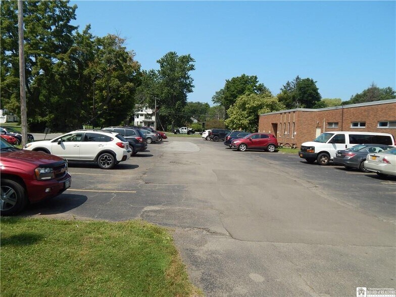 More Photos Of 355 Central Ave, Fredonia Storefront Retail Office For Lease
