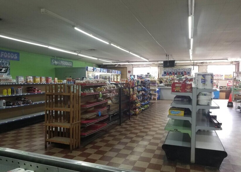 More Photos Of 398 Martin Luther King Dr, Thomaston Convenience Store For Sale