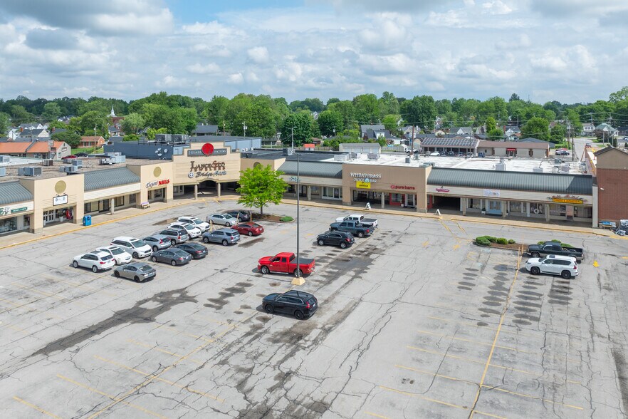 More Photos Of 2630 Frederica St, Owensboro Supermarket For Lease