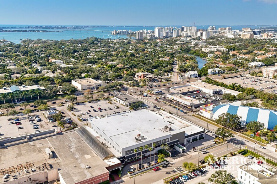 More Photos Of 1201 S Tamiami Trl, Sarasota Storefront For Lease