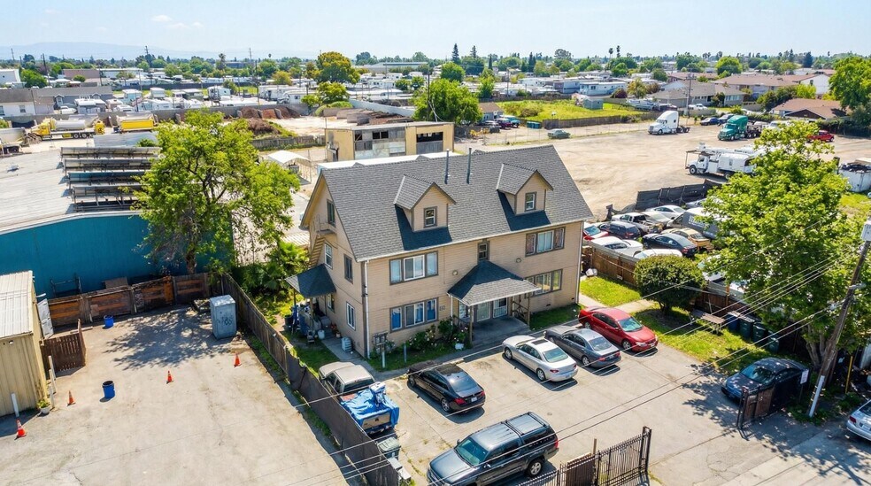 More Photos Of 111 Mahogany Dr, Vallejo Apartments For Sale