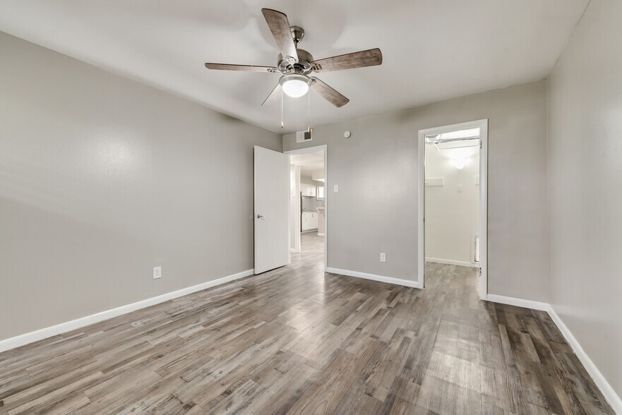 More Photos Of 3299 S Polk St, Dallas Apartments For Sale