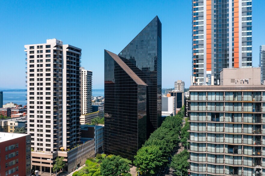 More Photos Of 2101-2121 4th Ave, Seattle Office For Sale