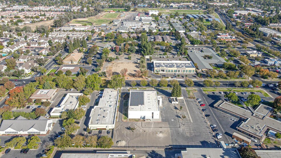 More Photos Of 3185 M St, Merced Medical For Sale