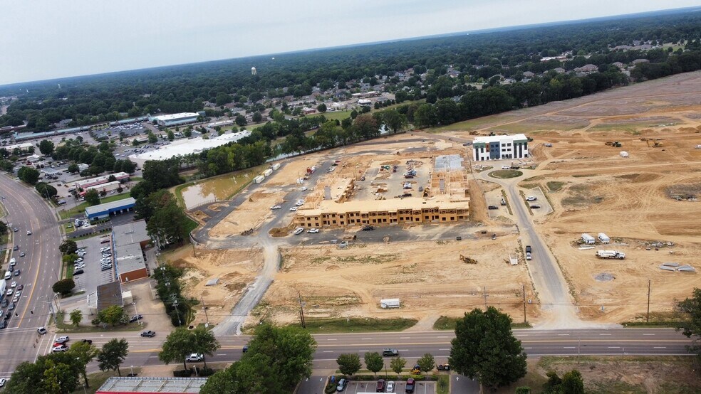 More Photos Of Stage @ Hwy 70, Bartlett Land For Lease