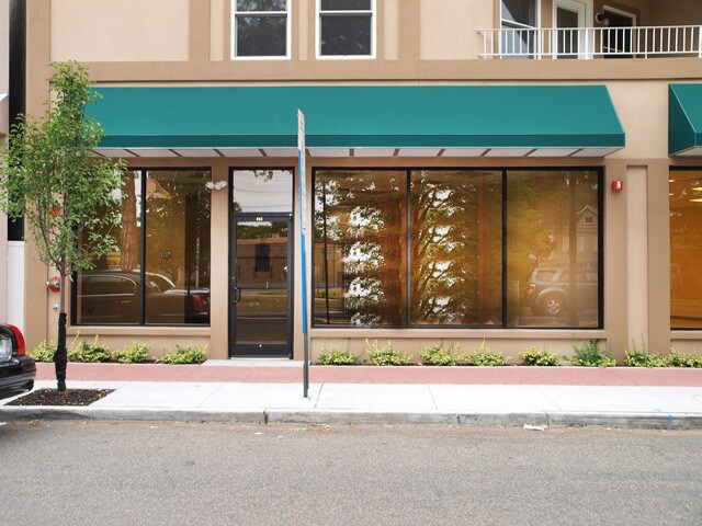 Primary Photo Of 683 Main St, Hackensack Apartments For Lease