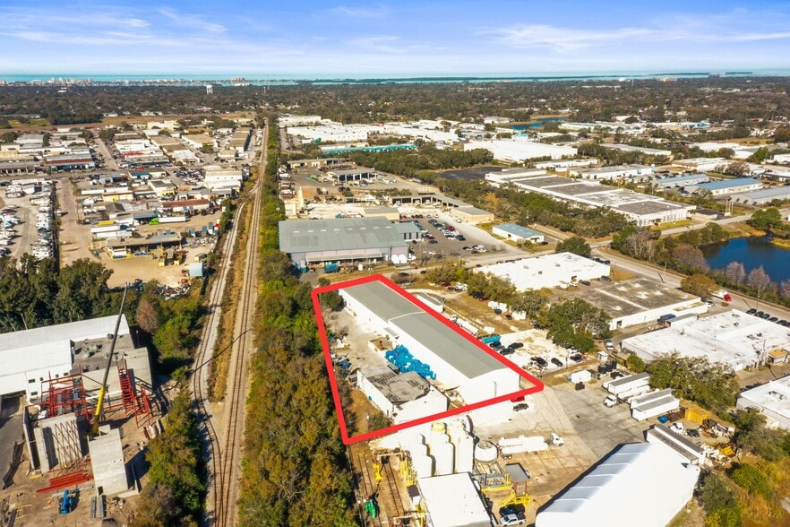 More Photos Of 1555 Sunshine Dr, Clearwater Warehouse For Sale