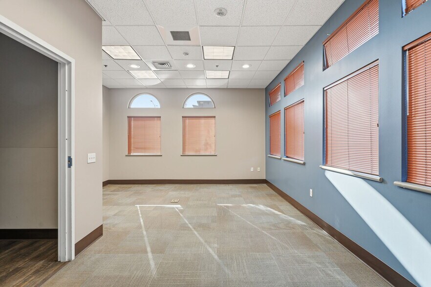 More Photos Of 6825 Burden Blvd, Pasco Medical For Lease