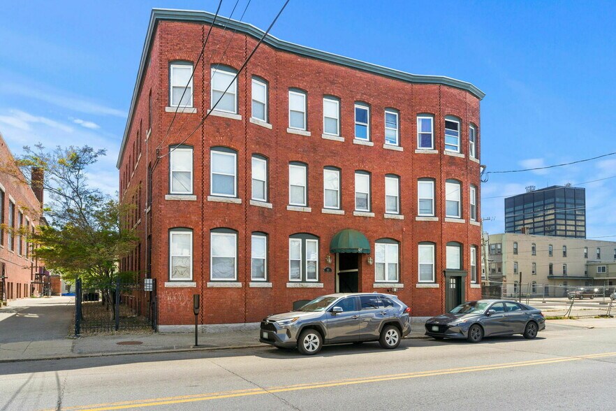 Primary Photo Of 97 Bridge St, Manchester Apartments For Sale