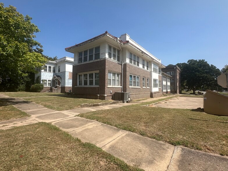 More Photos Of 320 S Morton Ave, Okmulgee Apartments For Sale