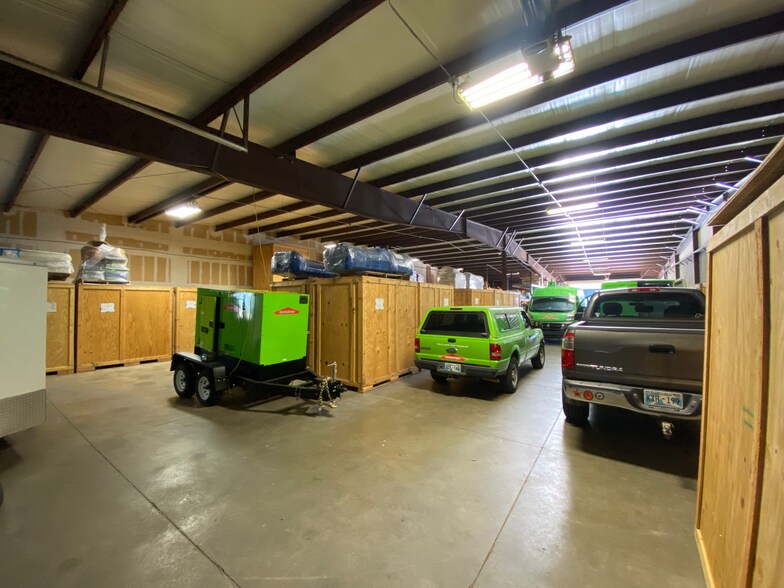 More Photos Of 7308 NW 164th St, Edmond Warehouse For Lease