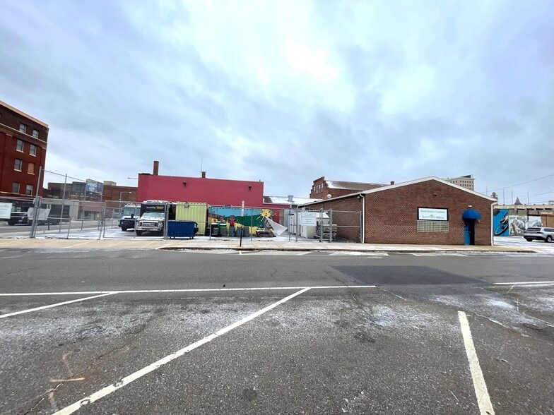 More Photos Of 321 Cherry Ave NE, Canton Storefront Retail Office For Sale
