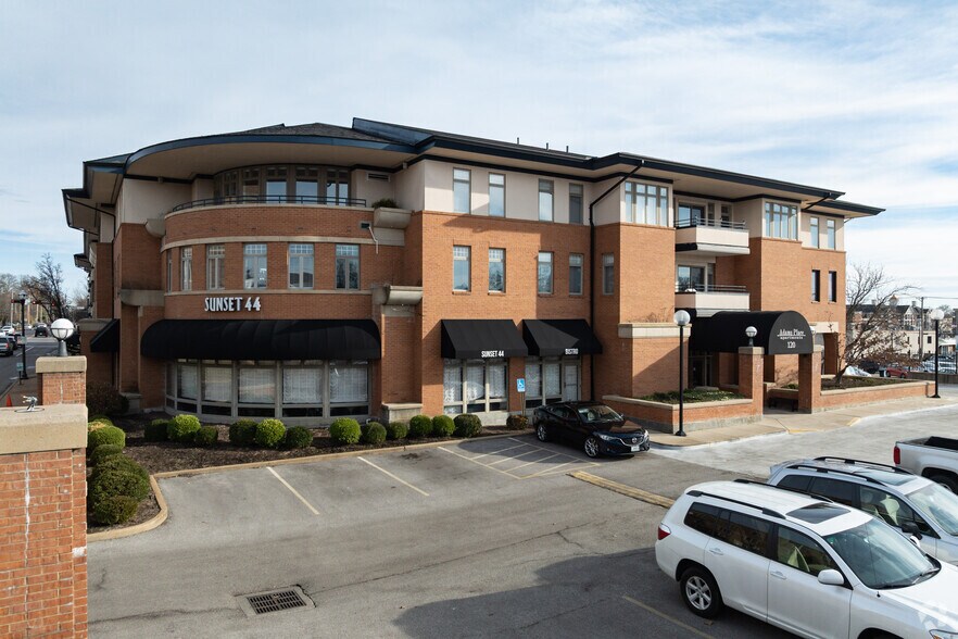 Primary Photo Of 249 N Kirkwood Rd, Saint Louis General Retail For Lease