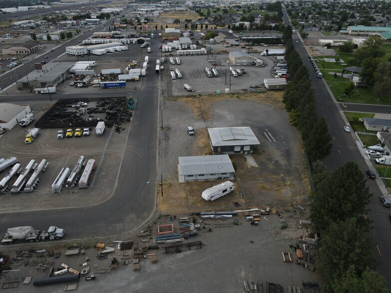 More Photos Of 423 S Idaho Ave, Pasco Warehouse For Lease