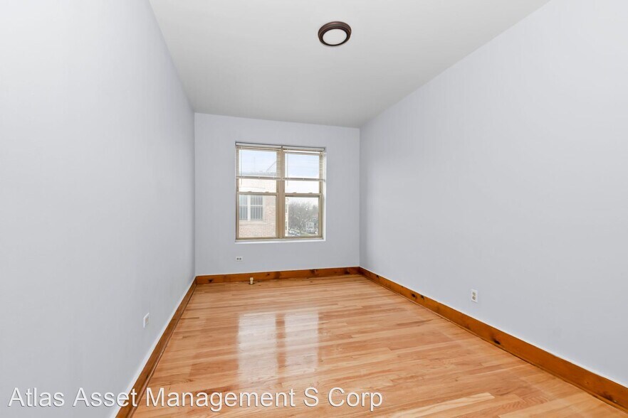 More Photos Of 6237-6245 S Kedzie Ave, Chicago Multifamily For Sale