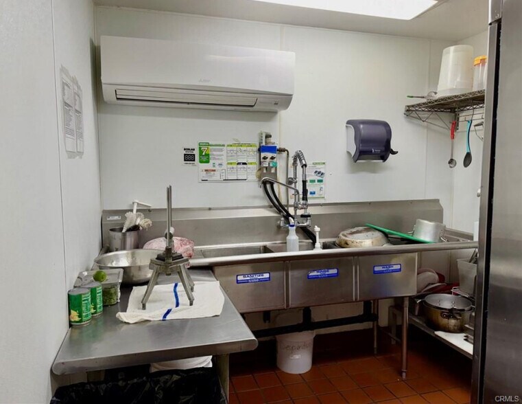 More Photos Of 2161 Feather River Blvd, Oroville Office For Sale