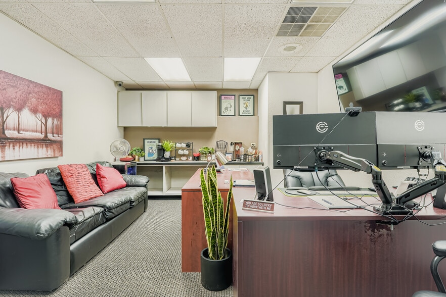 More Photos Of 6407 NE 117th Ave, Vancouver Medical For Sale