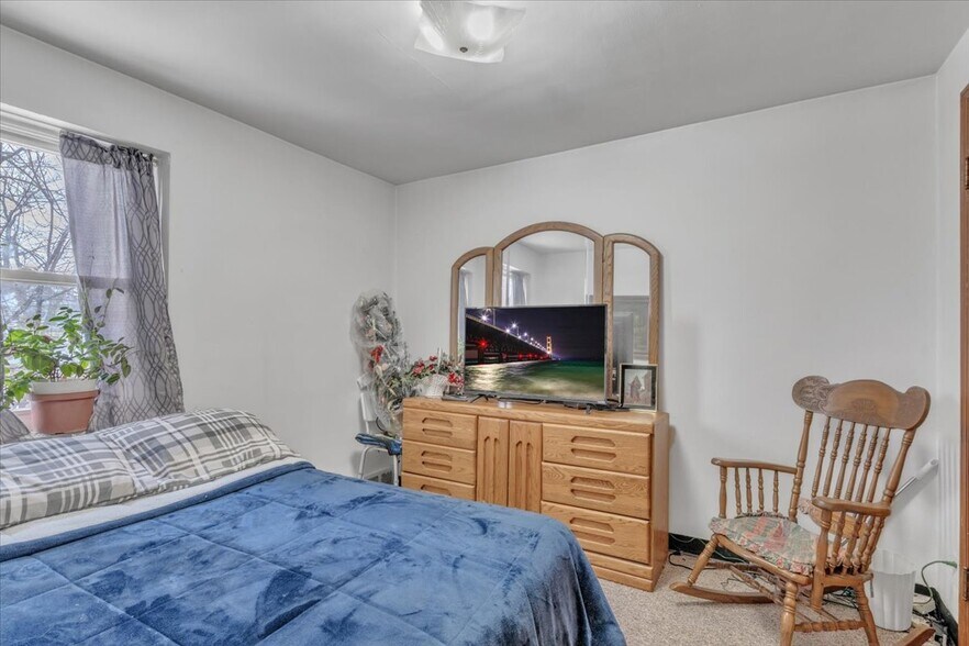 More Photos Of 70 McKinley Pkwy, Buffalo Multifamily For Sale
