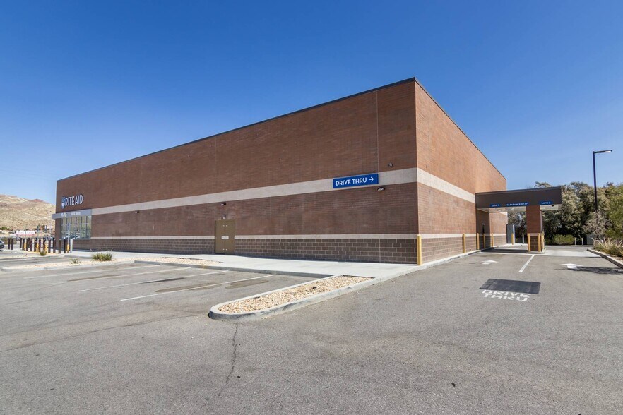 More Photos Of 2938 W Rosamond Blvd, Rosamond Drugstore For Sale