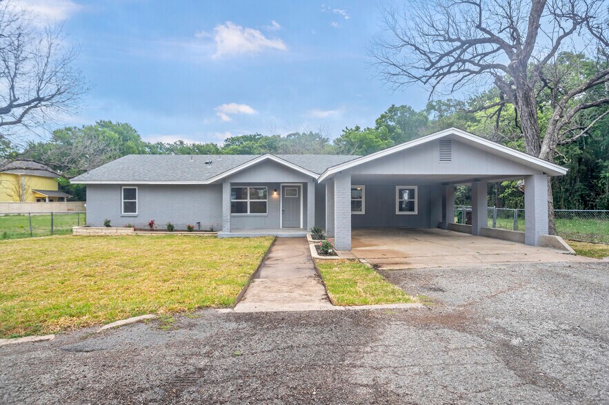 Primary Photo Of 601 Spring St, Round Rock Office Residential For Lease