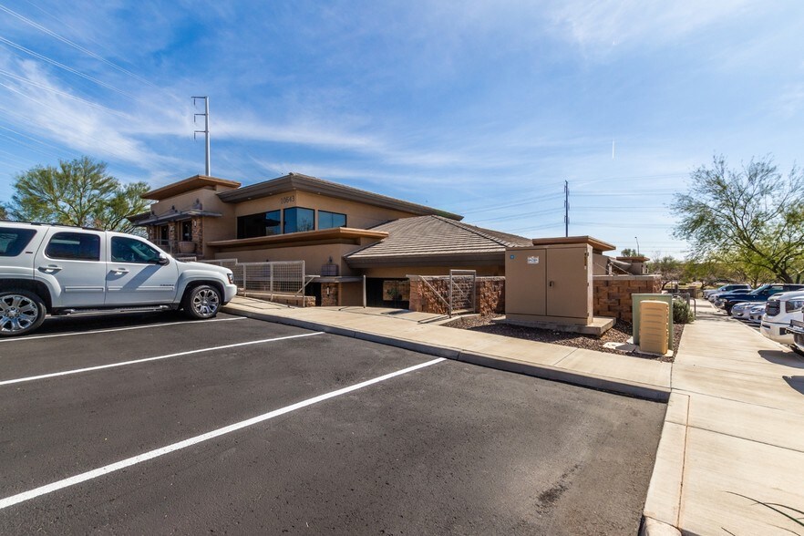 More Photos Of 10643 N Frank Lloyd Wright Blvd, Scottsdale Office For Sale