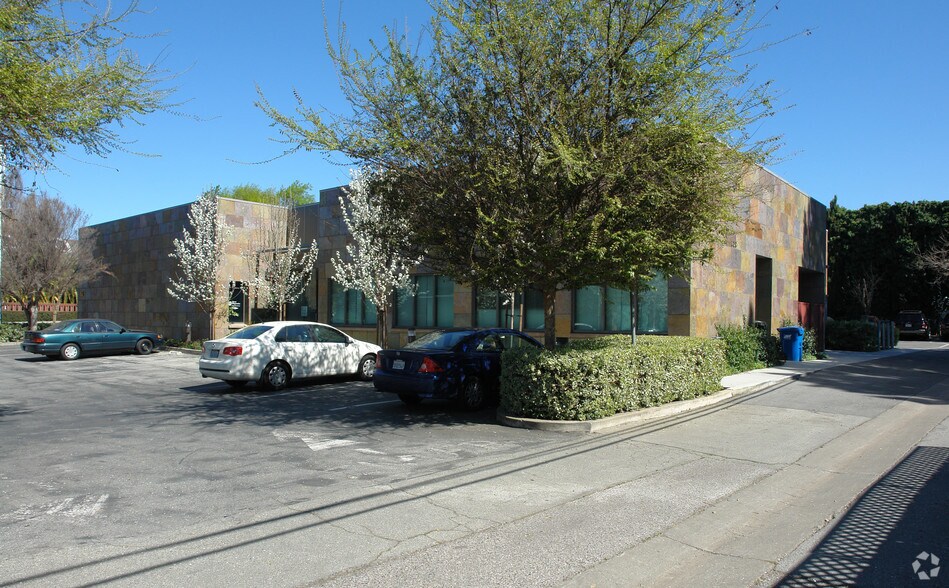 More Photos Of 57-65 El Camino Real, Menlo Park Office For Sale