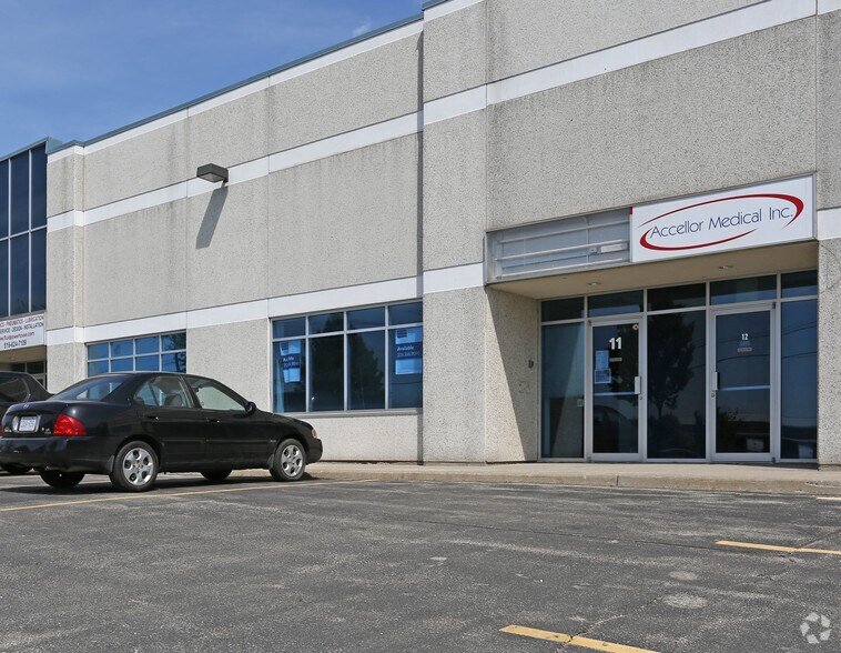 More Photos Of 490 Sheldon Dr, Cambridge Showroom For Lease