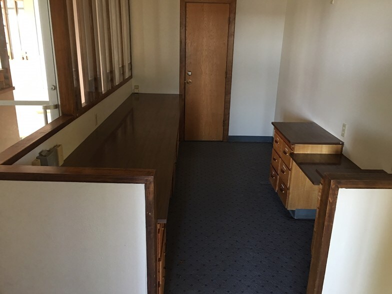 More Photos Of 5 Briercroft Office Park, Lubbock Office For Sale