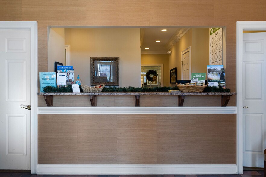 More Photos Of 1300 E Main St, Cartersville Medical For Sale