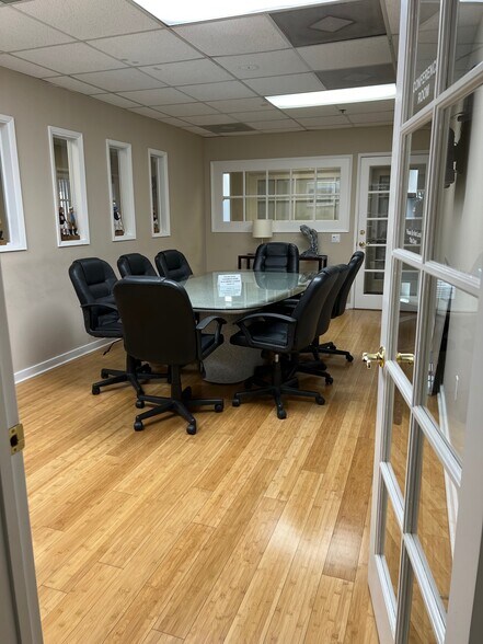 More Photos Of 300 S El Camino Real, San Clemente Storefront Retail Office For Lease