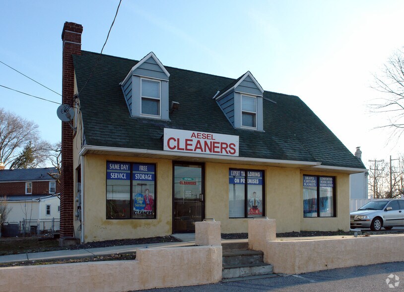 More Photos Of 198 S Gulph Rd, King Of Prussia Freestanding For Lease