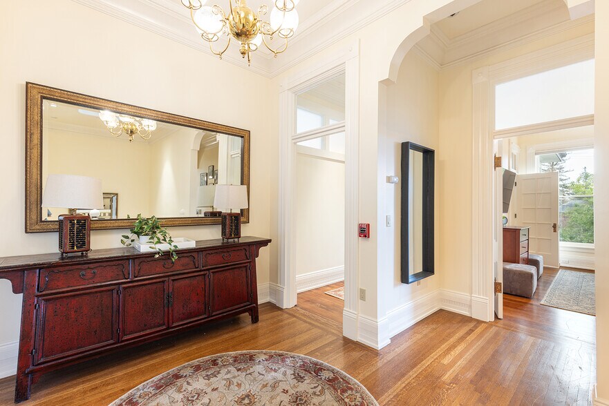 More Photos Of 423 Seminary St, Napa Specialty For Sale