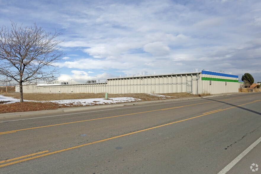 More Photos Of 3555 Moline St, Aurora Manufacturing For Lease