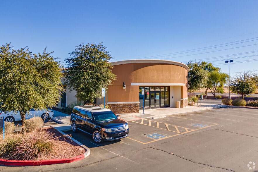 More Photos Of 2812 N Pinal Ave, Casa Grande Bank For Lease