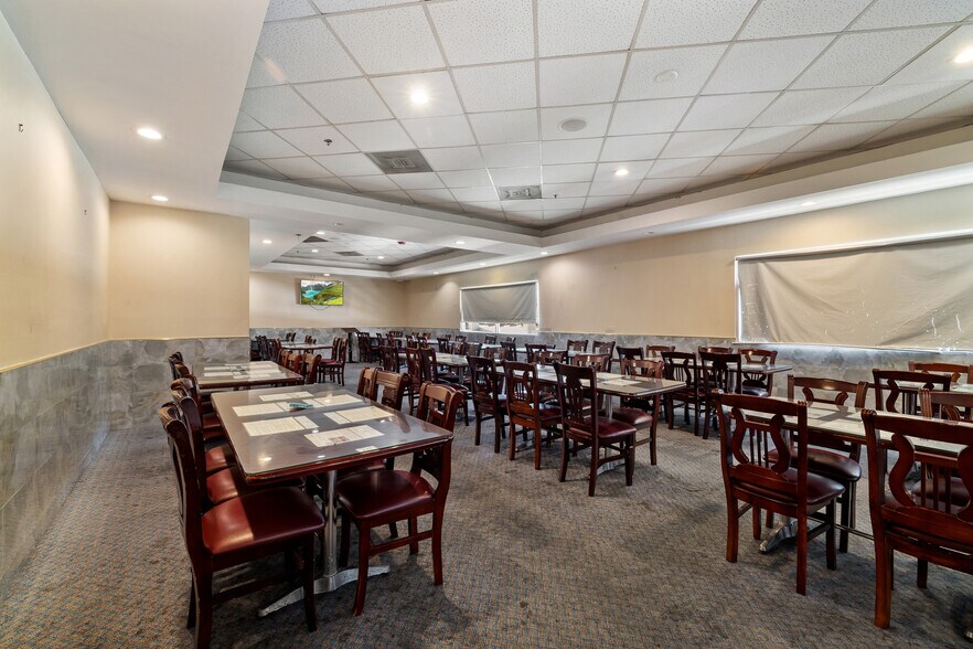 More Photos Of 10478 Valley Blvd, El Monte Restaurant For Lease