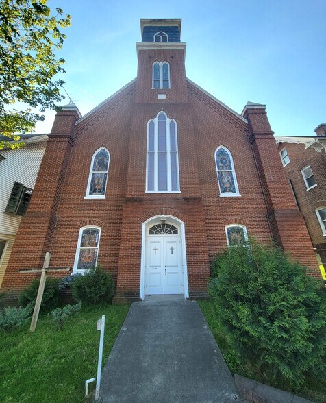 More Photos Of 7 S Main St, Union Bridge Religious Facility For Sale