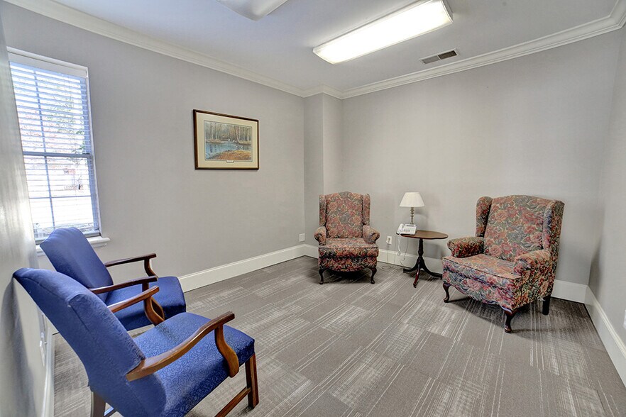 More Photos Of 113 Glenn Ave, Trussville Office Residential For Sale