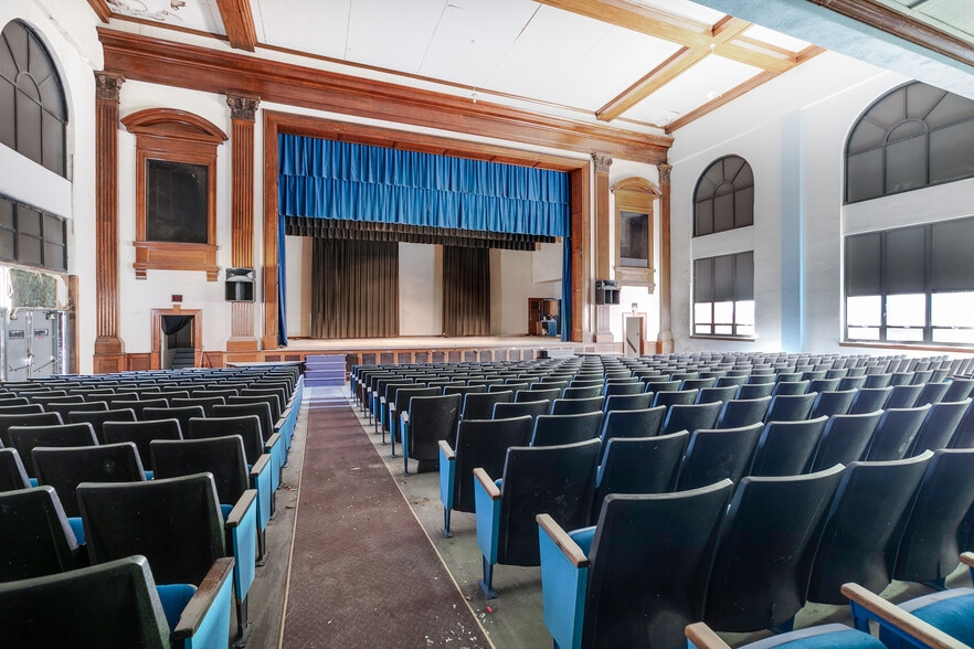More Photos Of 311 N A St, Wellington Schools For Sale