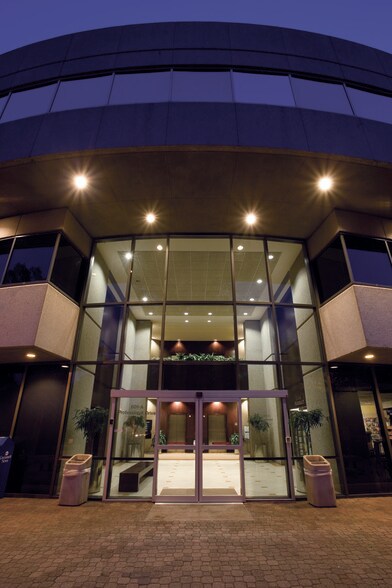 More Photos Of 601 Professional Dr, Lawrenceville Medical For Lease