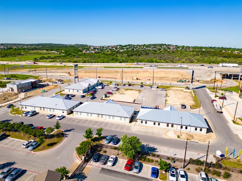 More Photos Of 7323 N Loop 1604 E, San Antonio Office For Sale