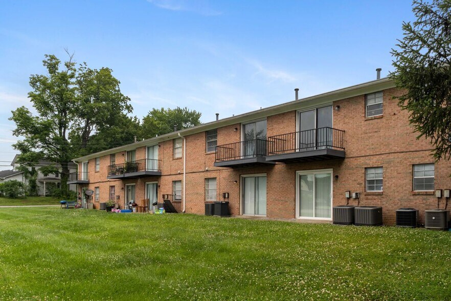 More Photos Of 111 E Obryan Ave, Bardstown Apartments For Sale