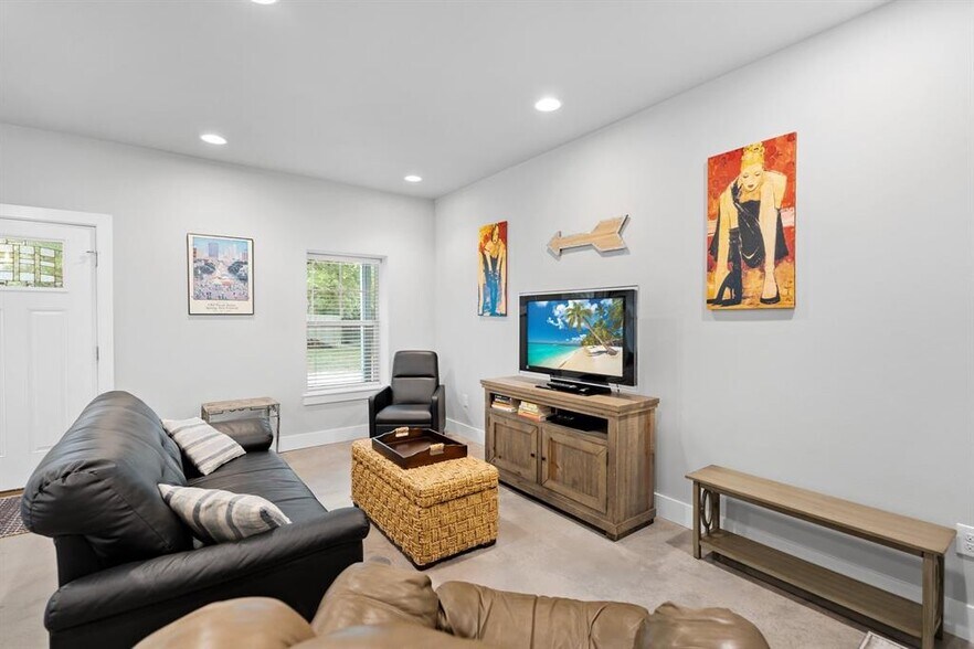 More Photos Of 15924 Stewart Rd, Austin Multifamily For Sale