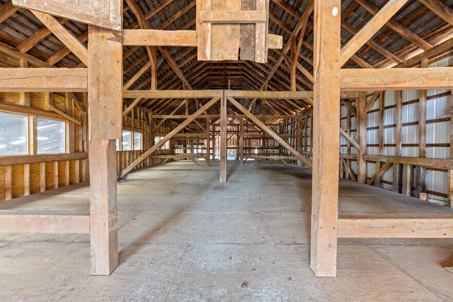 More Photos Of 27058 Mount Pleasant Rd, Columbus Winery Vineyard For Sale